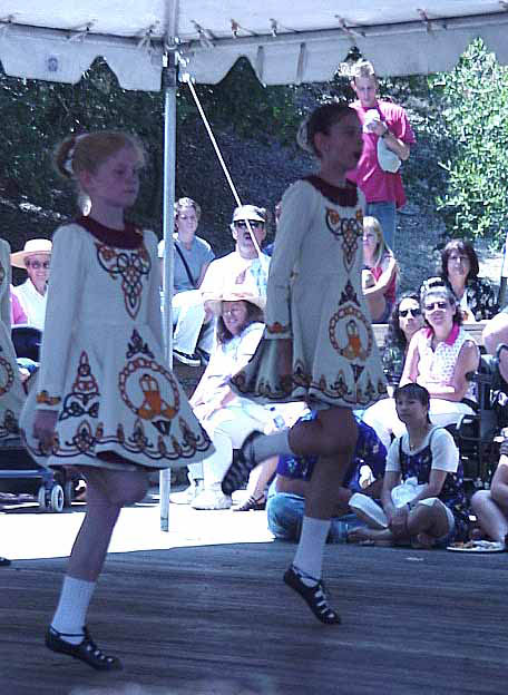 irishdancers