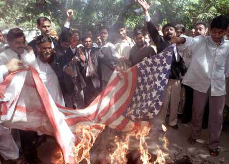 oct20burnflagpakistan