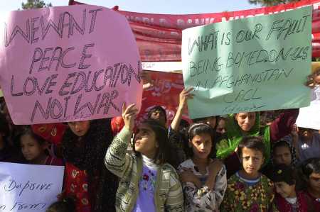 nov25protestchildren