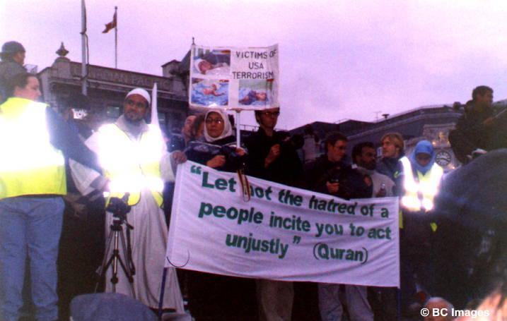 nov18protestlondonquran