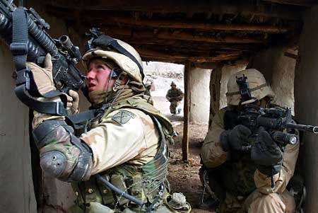 mar10huntingtaliban2