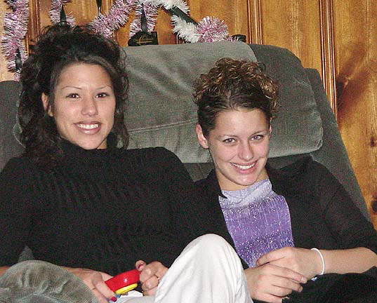 052hollyandlacy2