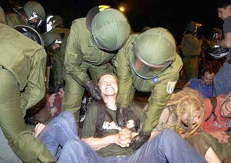 may22antibushberlin17