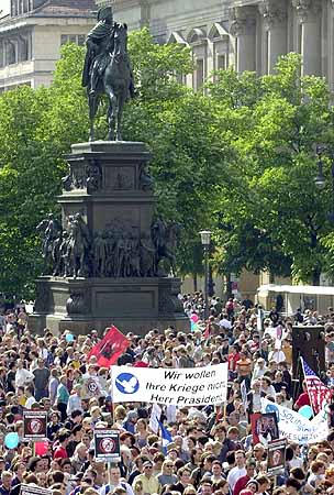 may22antibushdemo10