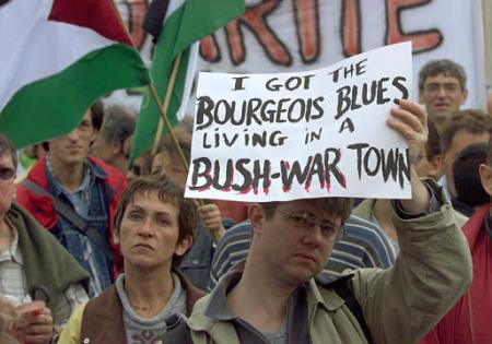 may26antibushprotestparis2