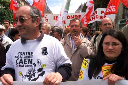 may26boveactivistparisprote