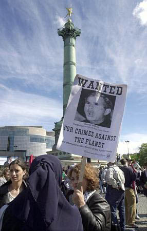 may26parisbushcrimesplanet