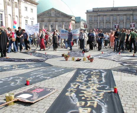 bushprotestberlin024