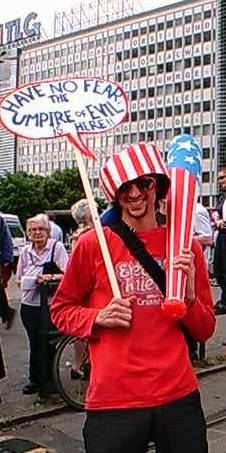 bushprotestberlin058