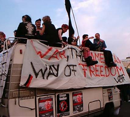 bushprotestberlin106