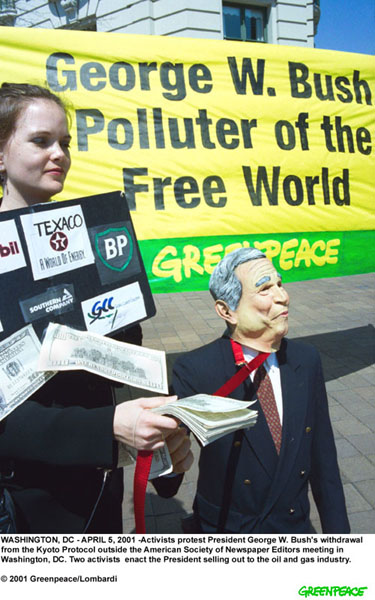 greenpeaceDCbushjpolluter