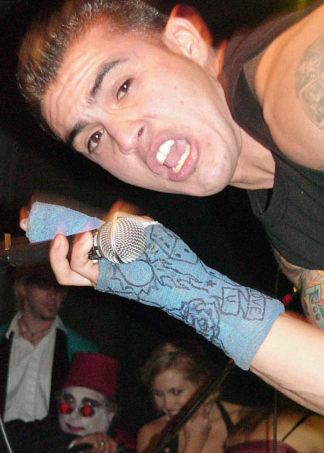 066backyardpimpcloseup