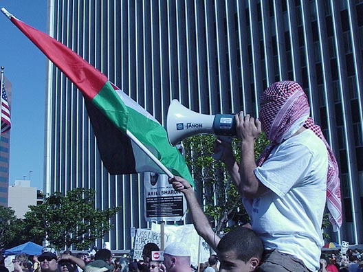 086palestinianbullhorn