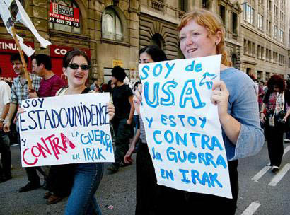 barcelonaprotestersigns