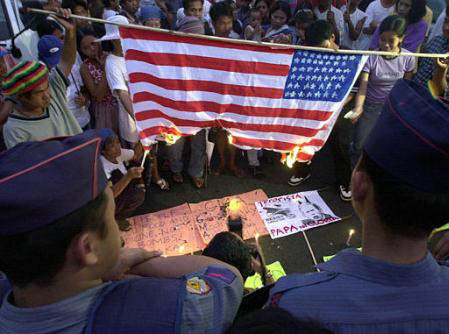 burningusflagphilipines