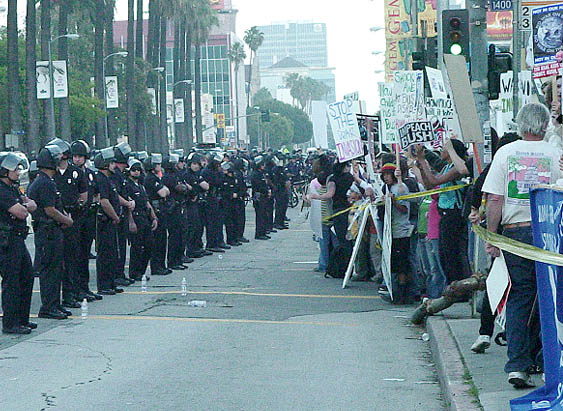432riotpolicevsprotesters