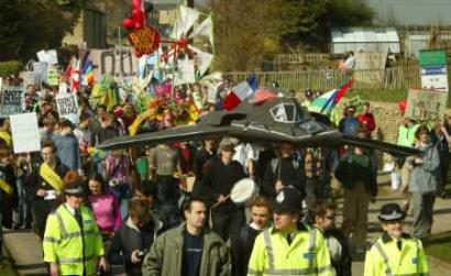 englandcardboardplane