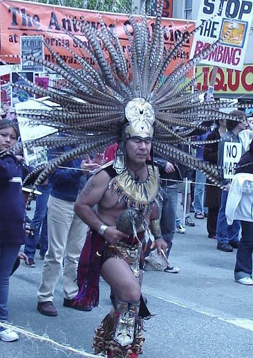 132aztecdancer