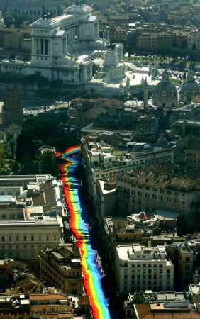 romerainbowflaglight