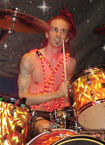 086drummer