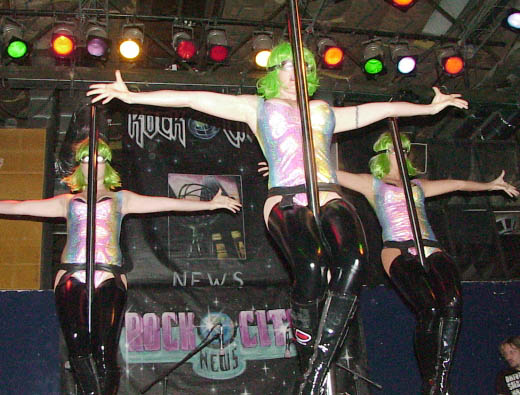 097threeflying