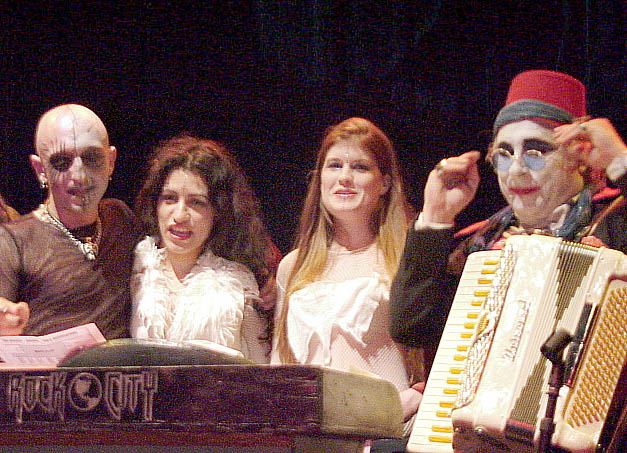 235mojomissfitssmokula2