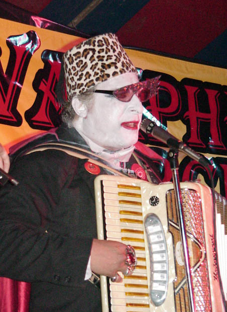 036smokulaaccordian