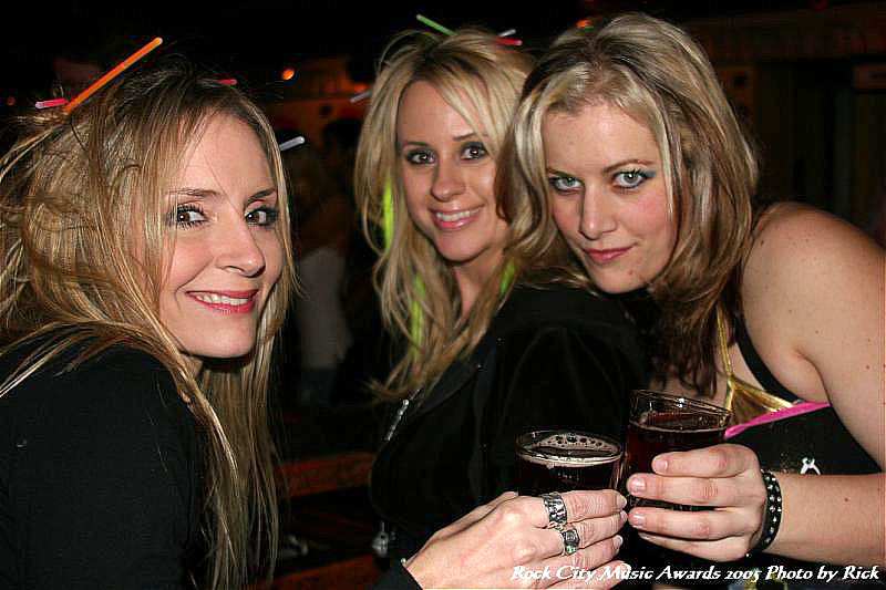 A673wholelottarosies